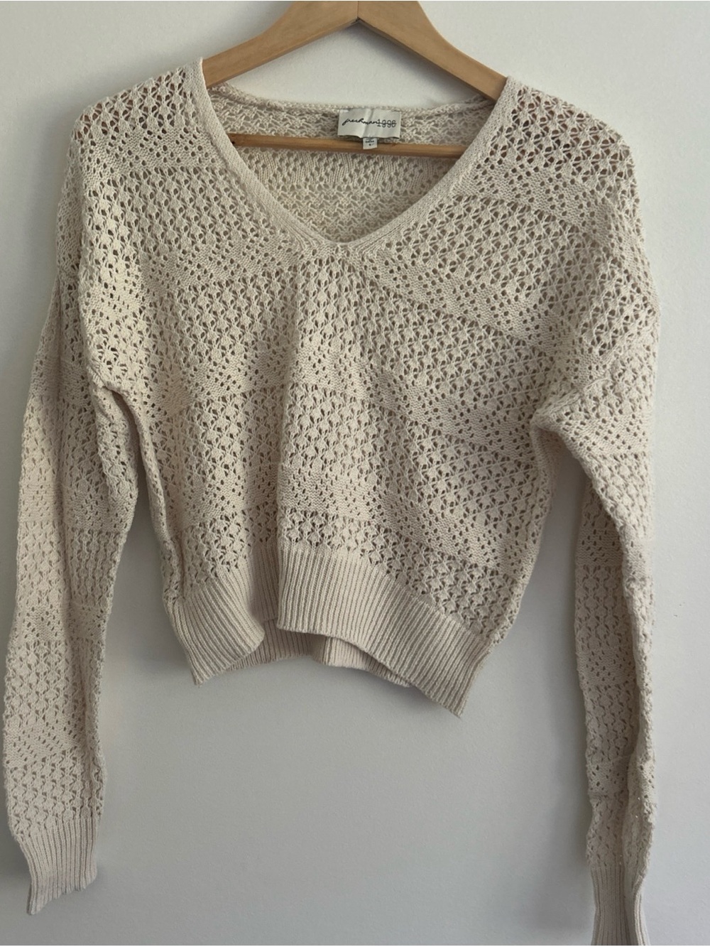 Freshman 1996 Crochet Knit V-Neck Sweater Cream Long Sleeve Size S